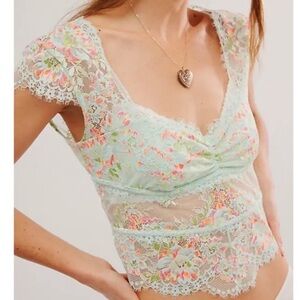 Free People Garden Party Lace Crop Top Size:M Color:Sprout Green NWT